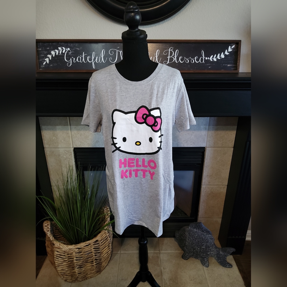 Hello Kitty Gray Maternity T-shirt